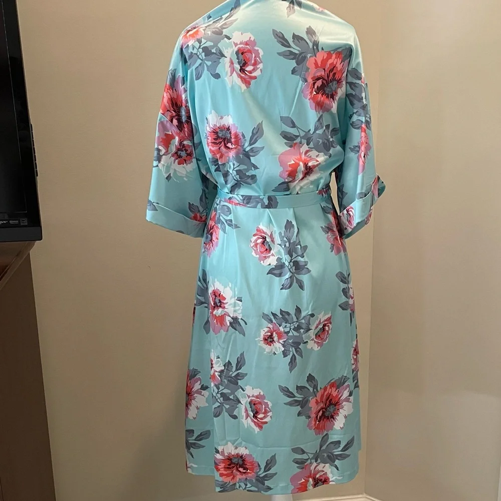 Minkpink Robe - Picture 3 of 4